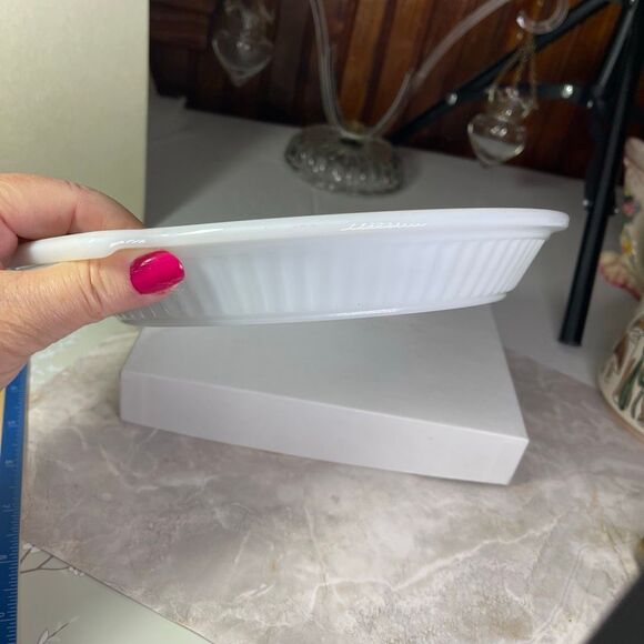 VTG Fire-King 9” ribbed pie plate. - Picture 5 of 6